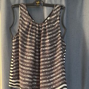 Elle White and Black Pleated Tank Top Size XL